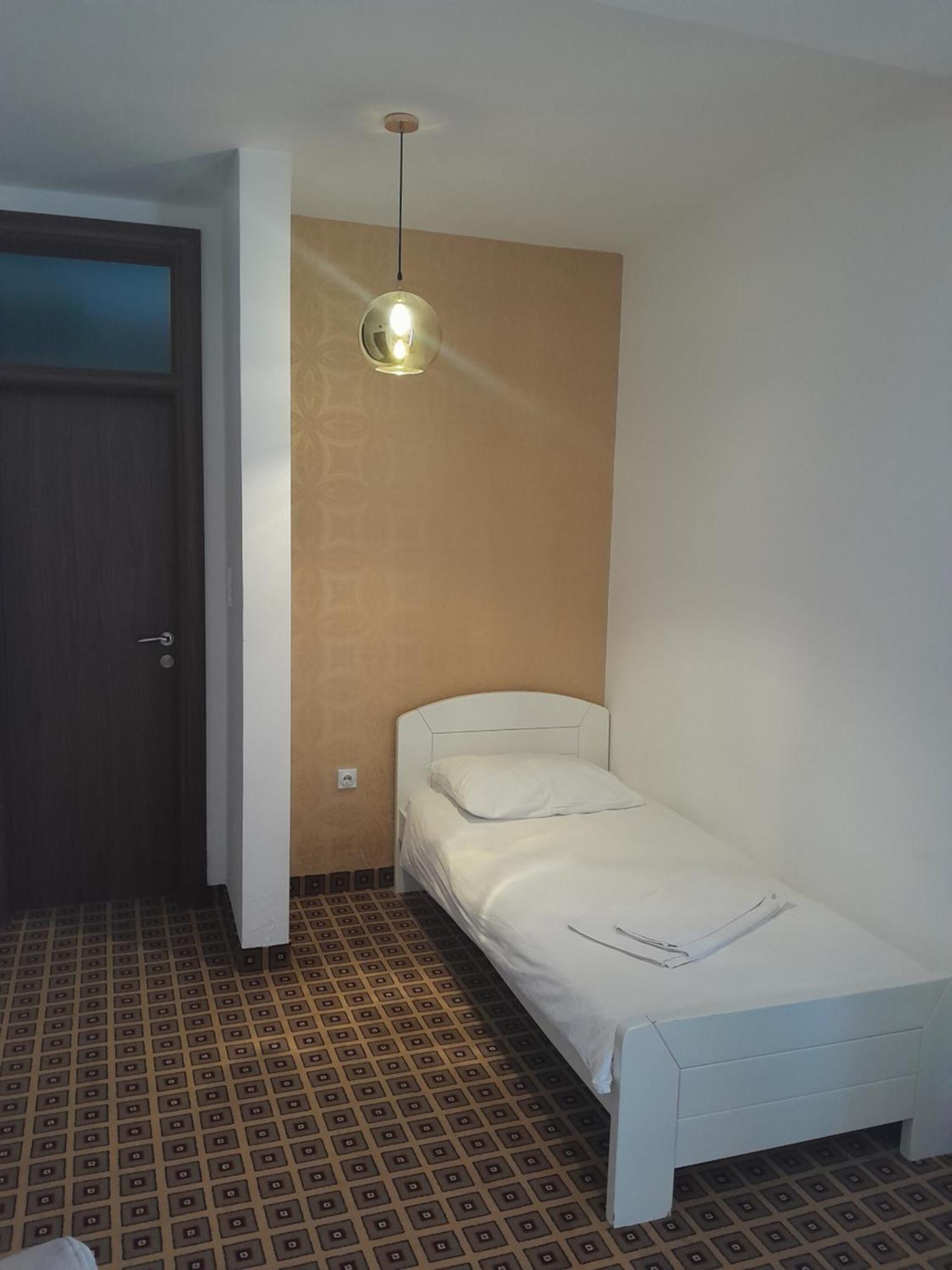 Hotel Victoria Lukavica المظهر الخارجي الصورة