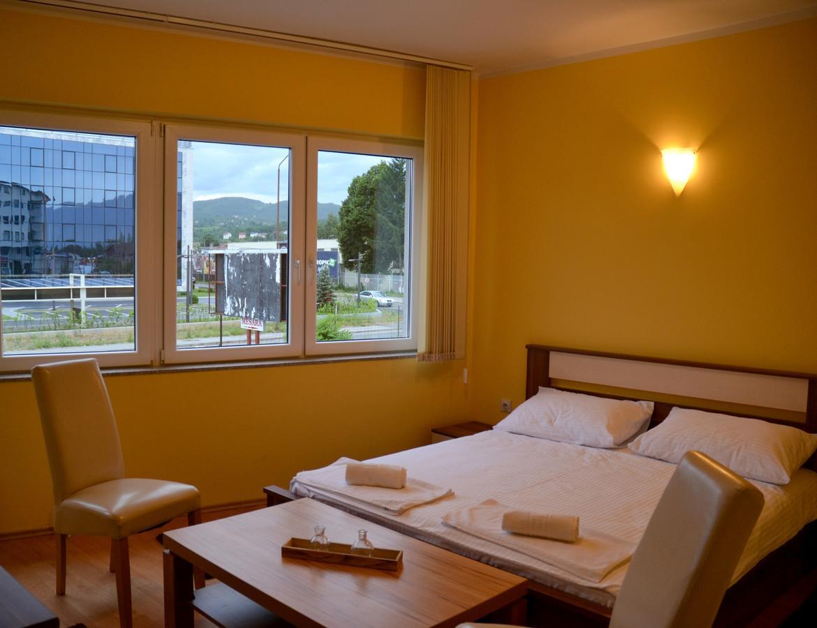 Hotel Victoria Lukavica المظهر الخارجي الصورة
