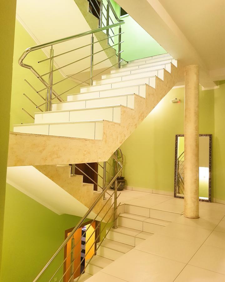 Hotel Victoria Lukavica المظهر الخارجي الصورة
